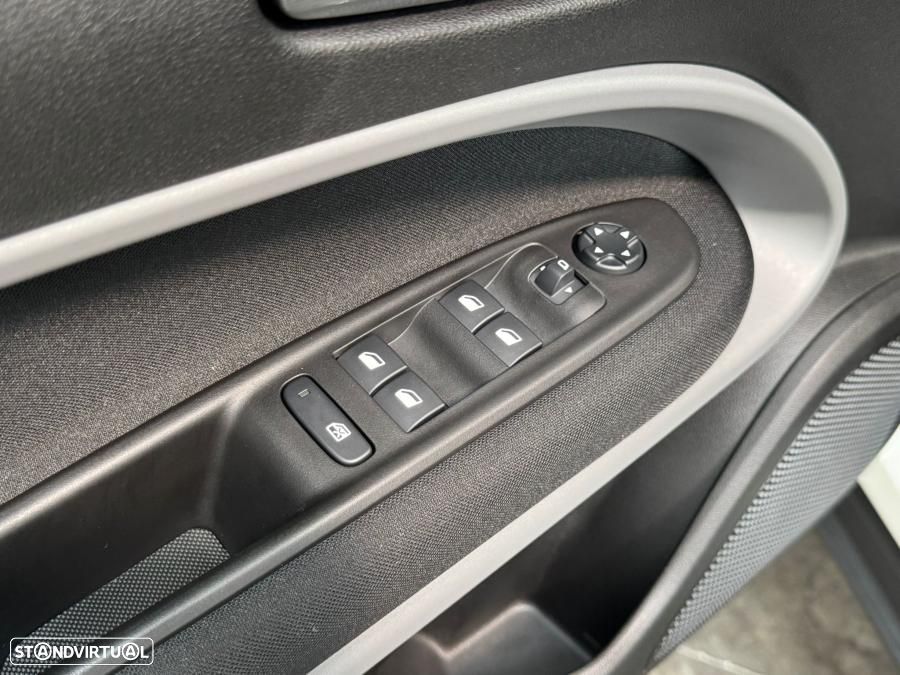 Jeep Avenger Longitude - 44