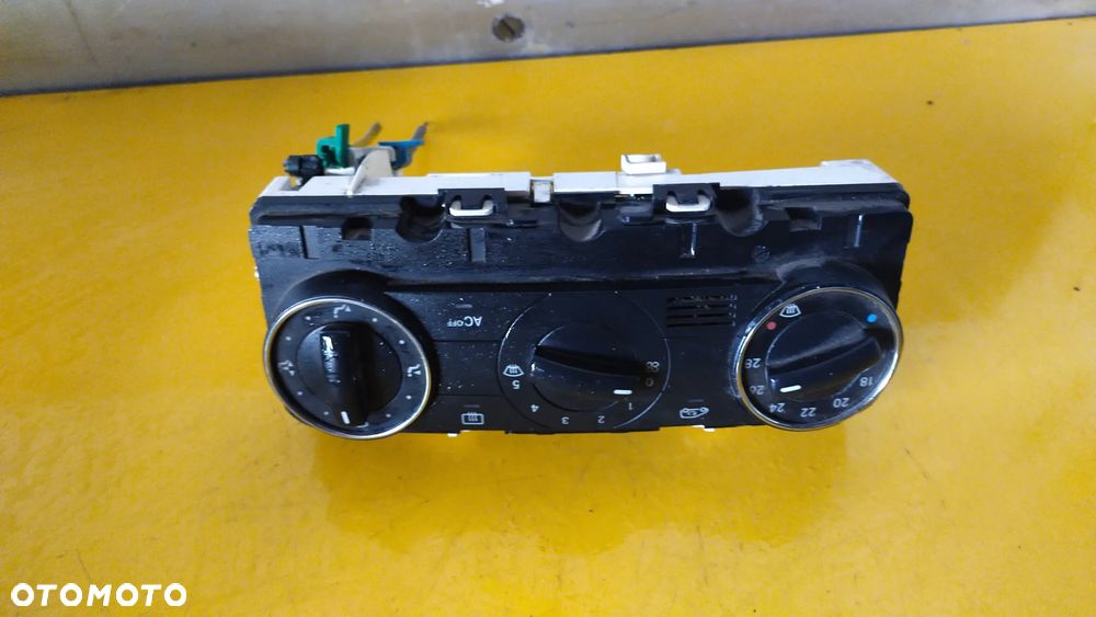 Panel klimatyzacji Mercedes-Benz OE A1698301385 - 1