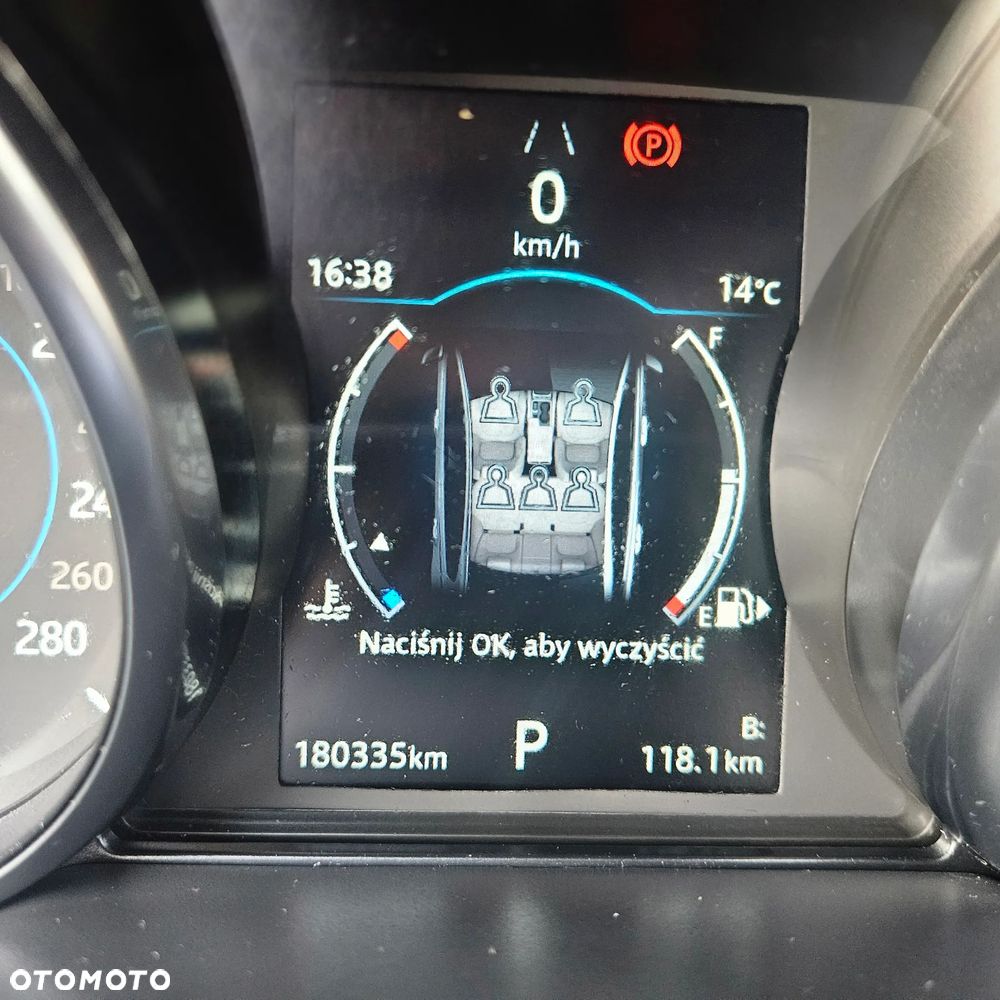 Jaguar XE - 29