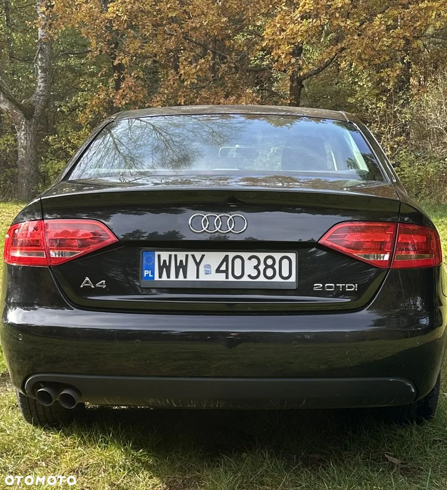 Audi A4 Limousine - 6