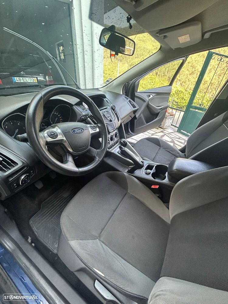 Ford Focus - 13