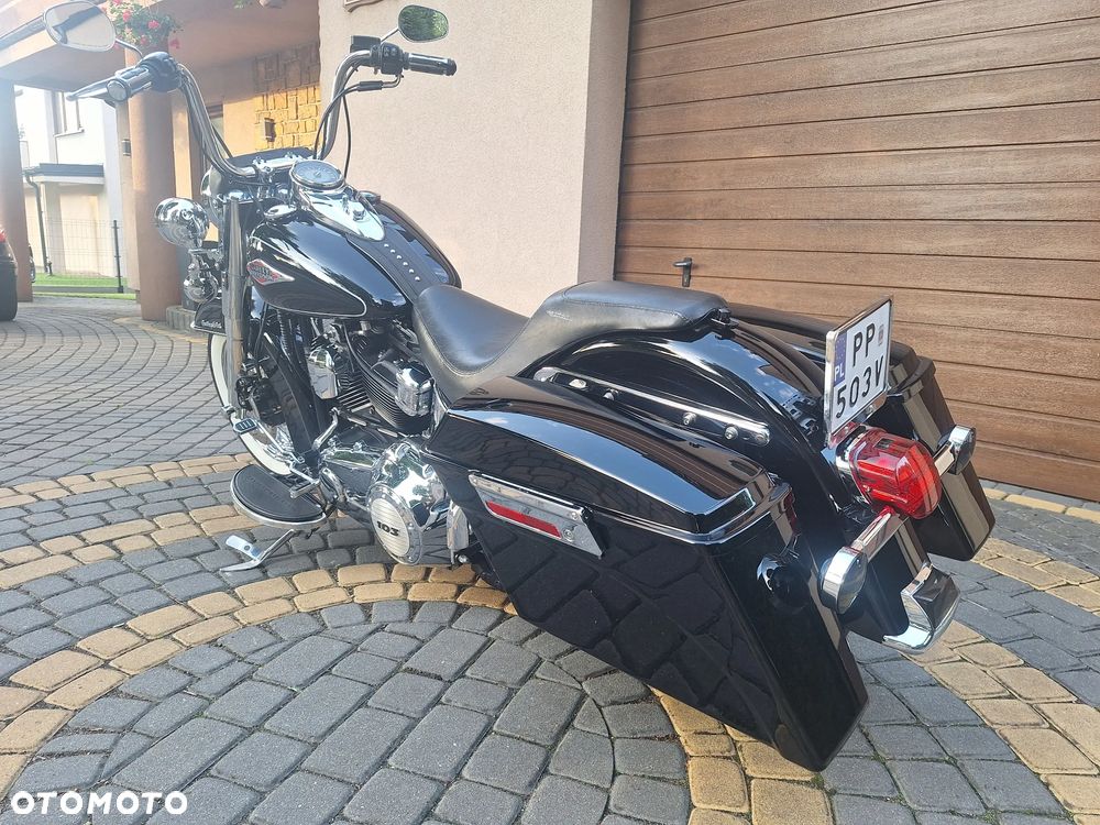 Harley-Davidson Softail Heritage Classic - 11
