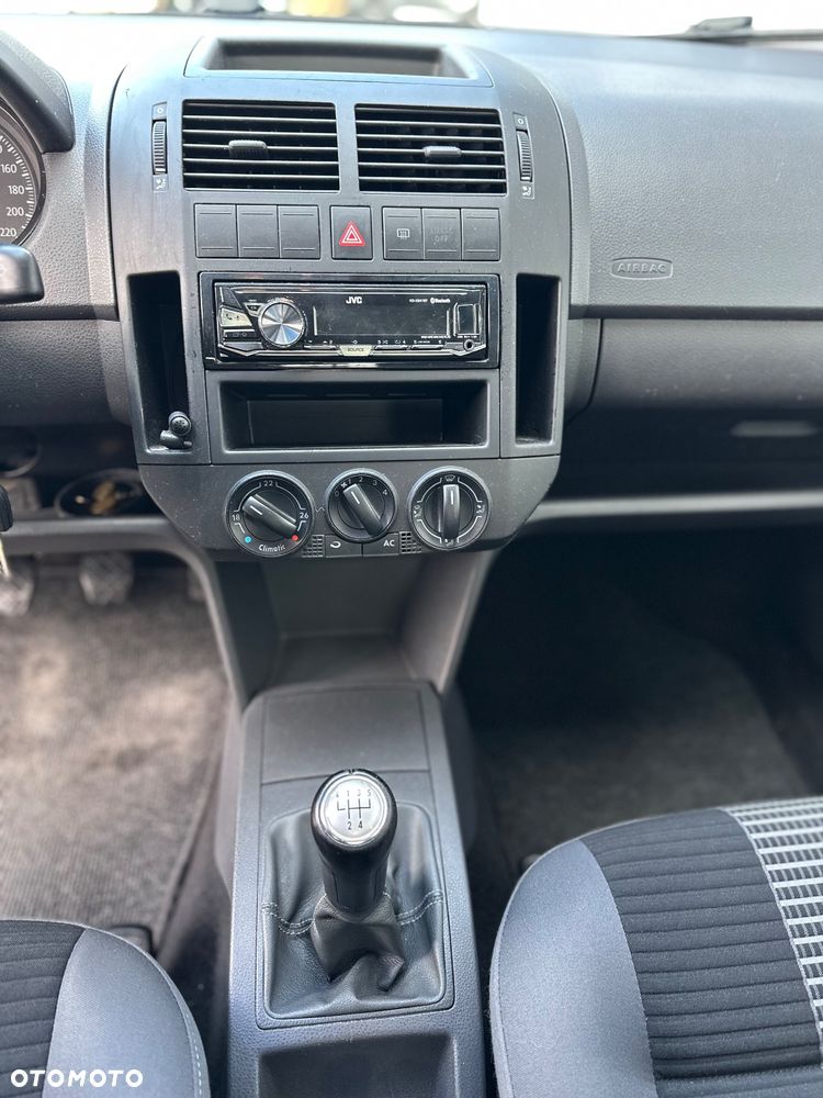 Volkswagen Polo - 15