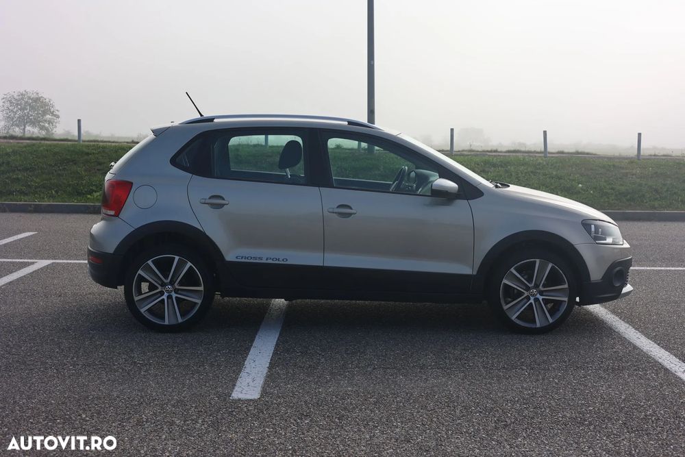 Volkswagen Polo 1.2 TSI Cross - 36