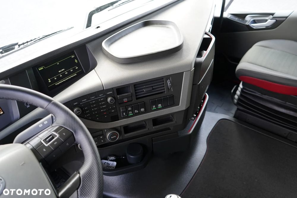 Volvo / FH / 460 / EURO 6 / ACC / GLOBETROTTER - 24