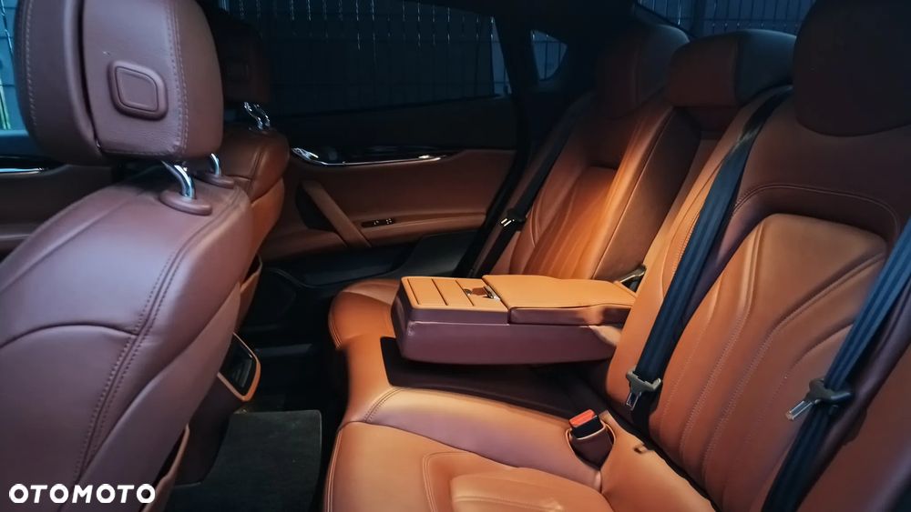 Maserati Quattroporte S Q4 - 8