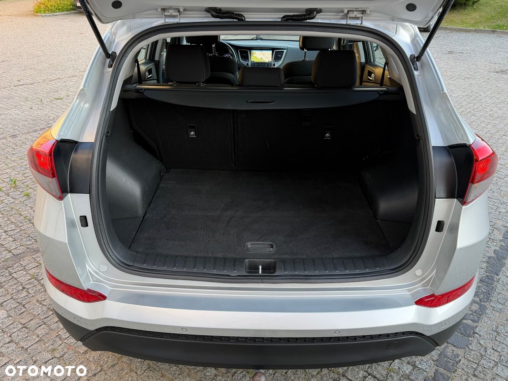 Hyundai Tucson blue 1.6 GDi 2WD Navi - 18