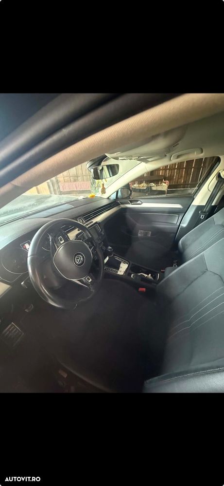 VOLKSWAGEN - 1