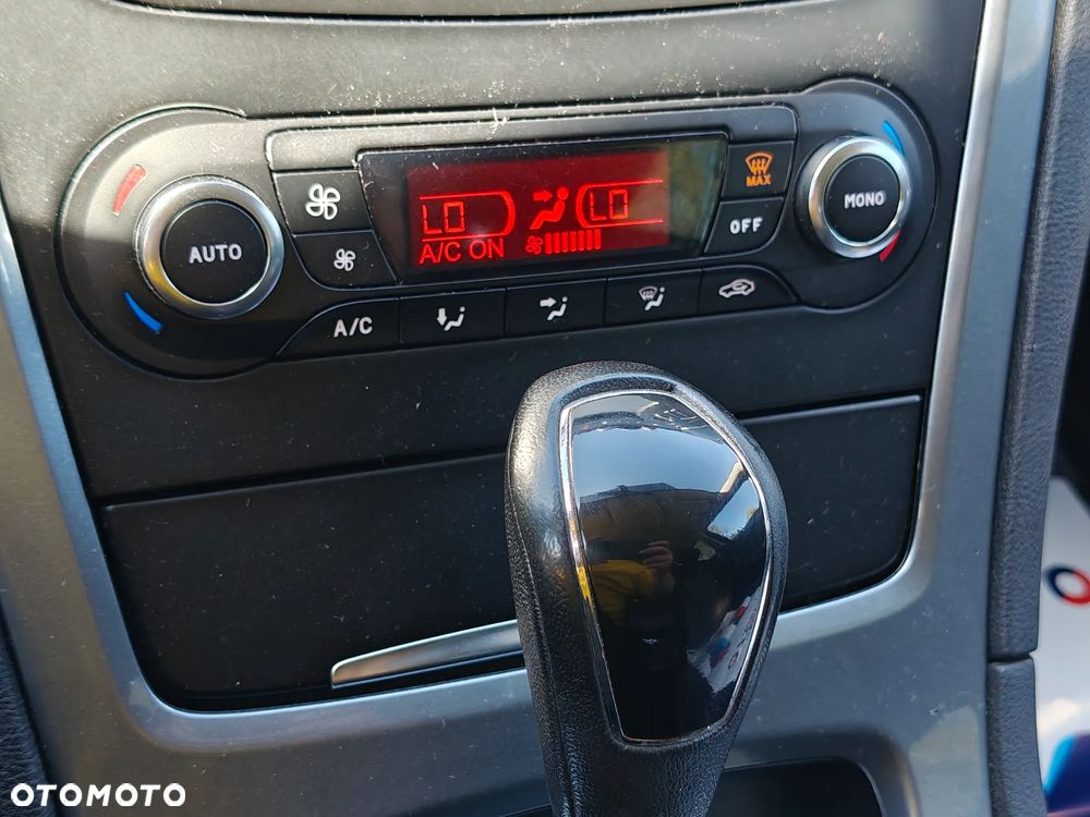 Ford Mondeo 2.0 TDCi Ghia - 23