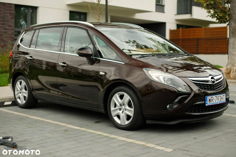 Opel Zafira 1.4 T Cosmo EU6