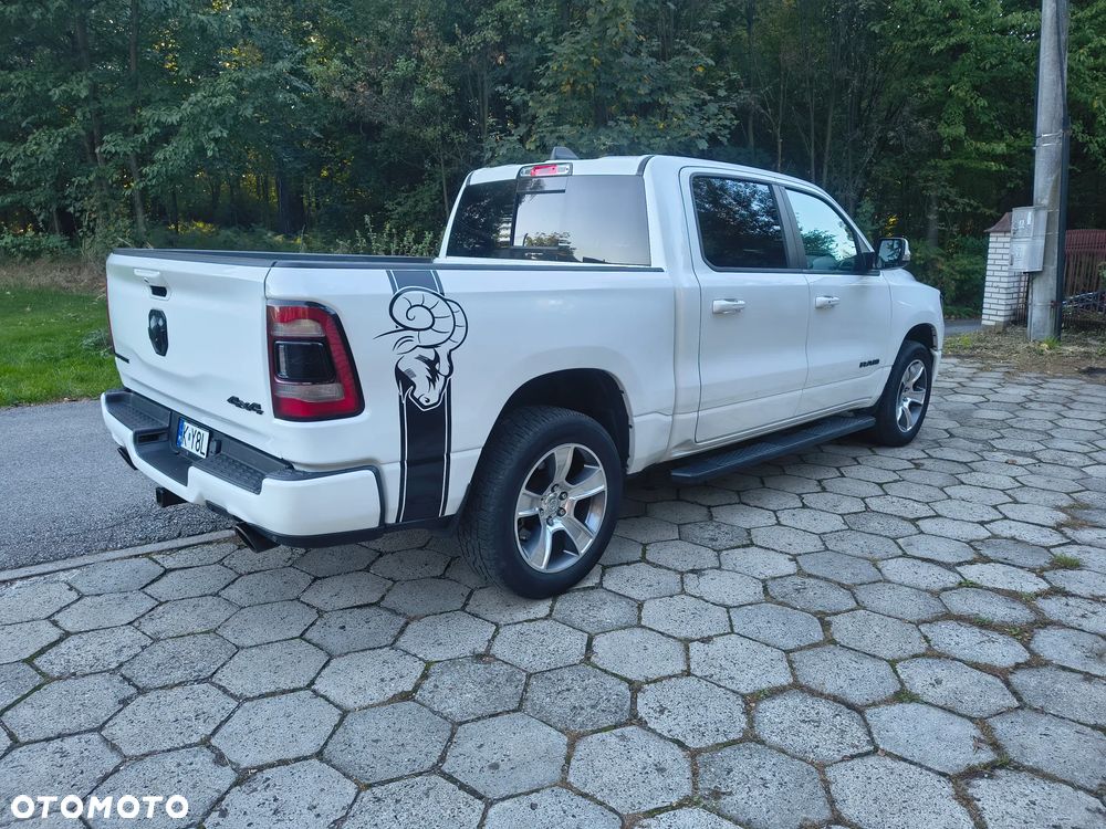 RAM 1500 Crew Cab Sport - 9