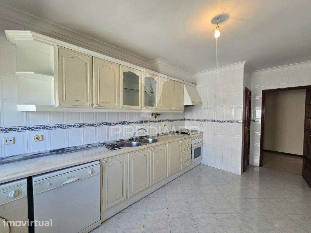 Apartamento T2 c/Garagem, em Cavaleira -Mem Martins - Grande imagem: 3/24