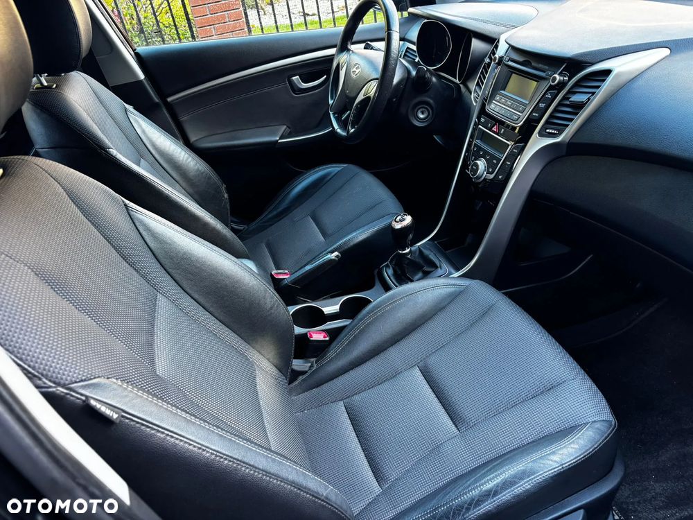 Hyundai i30 1.4 Edition Plus - 10