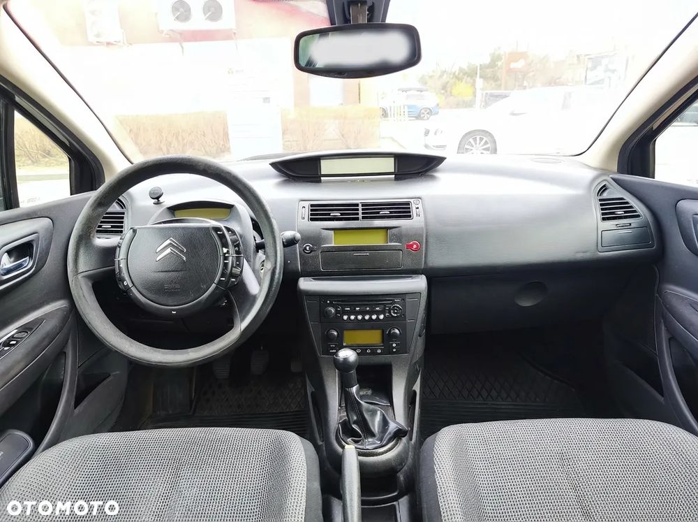 Citroën C4 1.6 16V Exclusive - 9