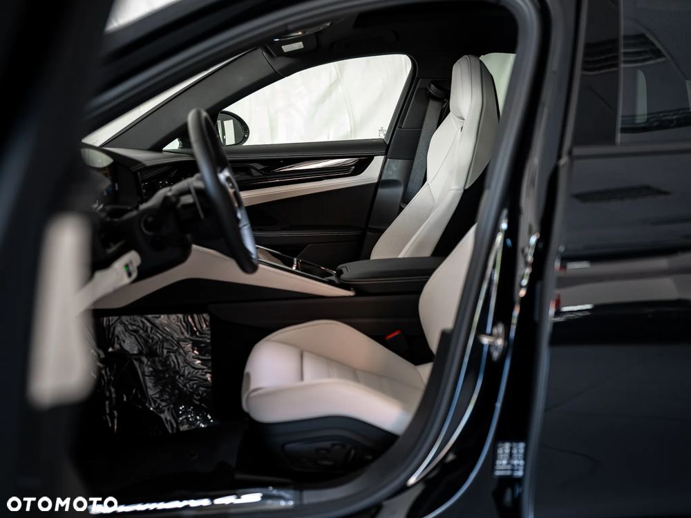 Porsche Panamera - 17