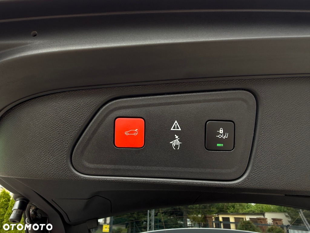 Peugeot 3008 BlueHDi 130 Stop & Start EAT8 Allure - 20