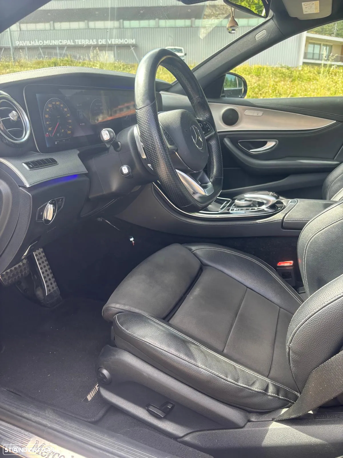 Mercedes-Benz E 220 d AMG - 9