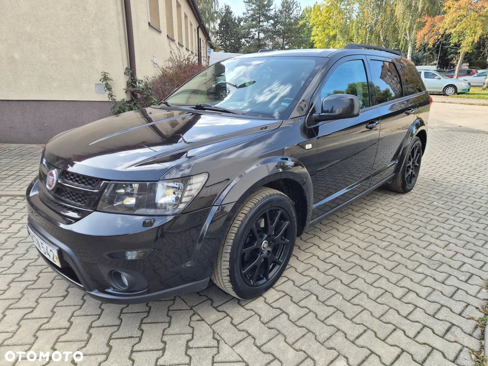 Fiat Freemont 2.0 Multijet 16V DPF Automatik Allrad Black Code