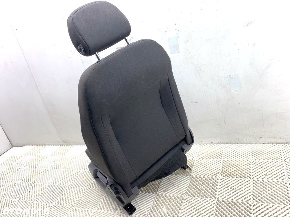 FOTEL LEWY PRZÓD  OPEL CORSA E (X15) 2014 - 2022 1.4 (08, 68) 66 kW [90 KM] benzyna 2014 - 2022 - 5
