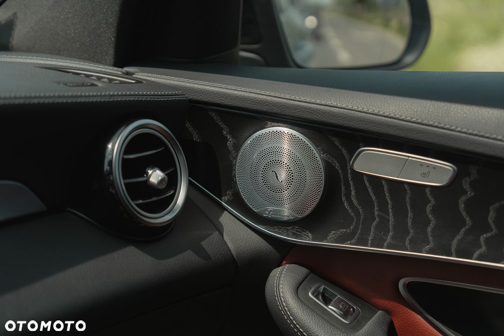 Mercedes-Benz GLC - 21