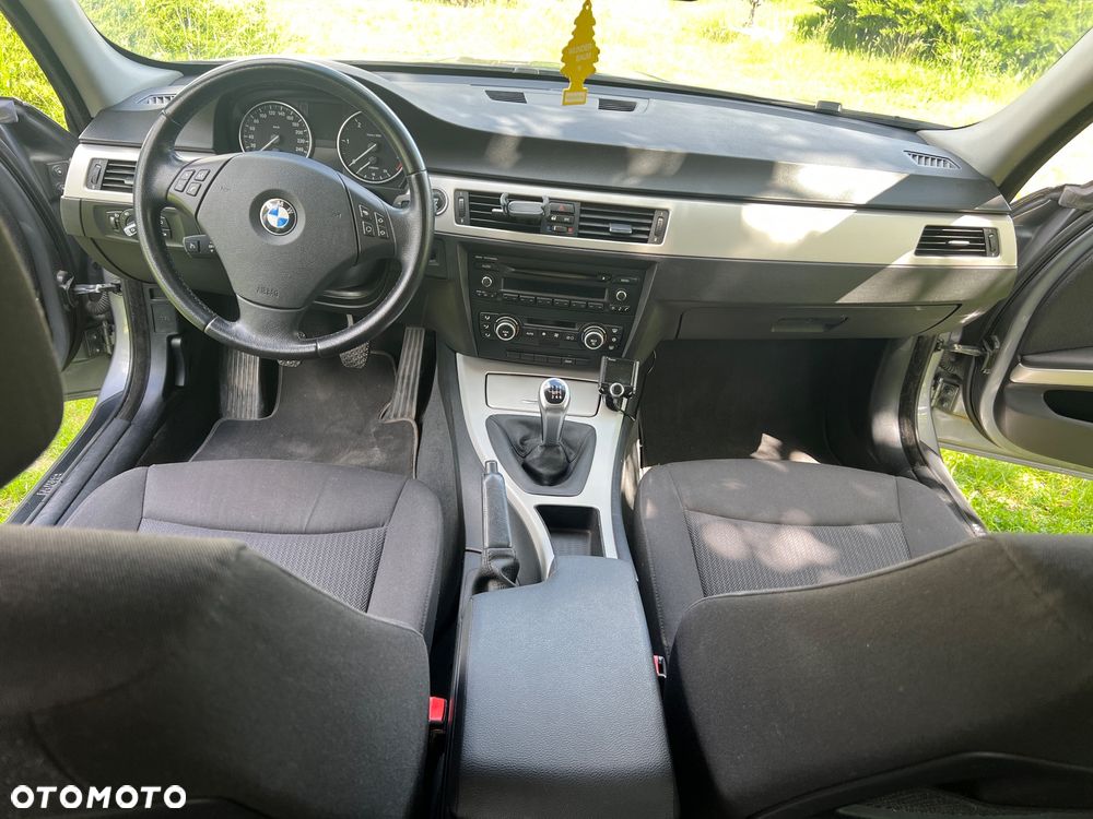 BMW Seria 3 318d DPF Edition Lifestyle - 7