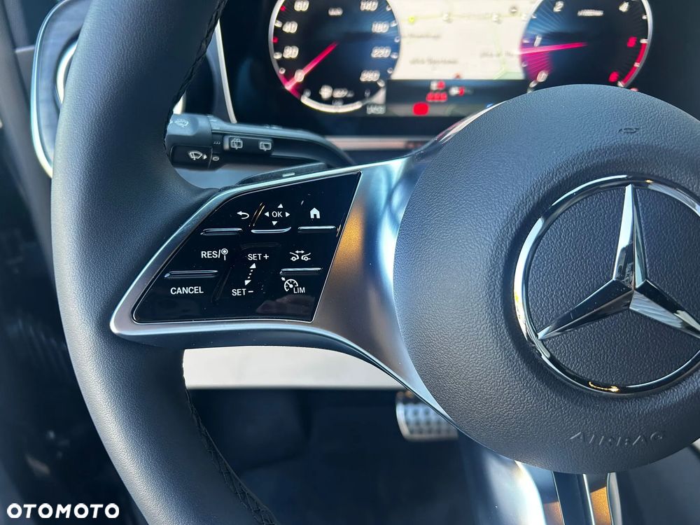 Mercedes-Benz Klasa V 300 d 9G-Tronic Exclusive (ekstra d³) - 17
