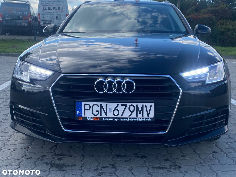 Audi A4 - 1