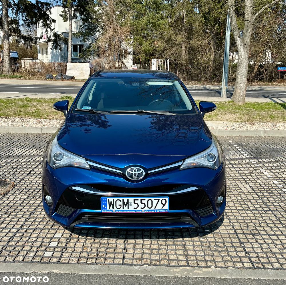 Toyota Avensis 2.0 D-4D Premium - 3