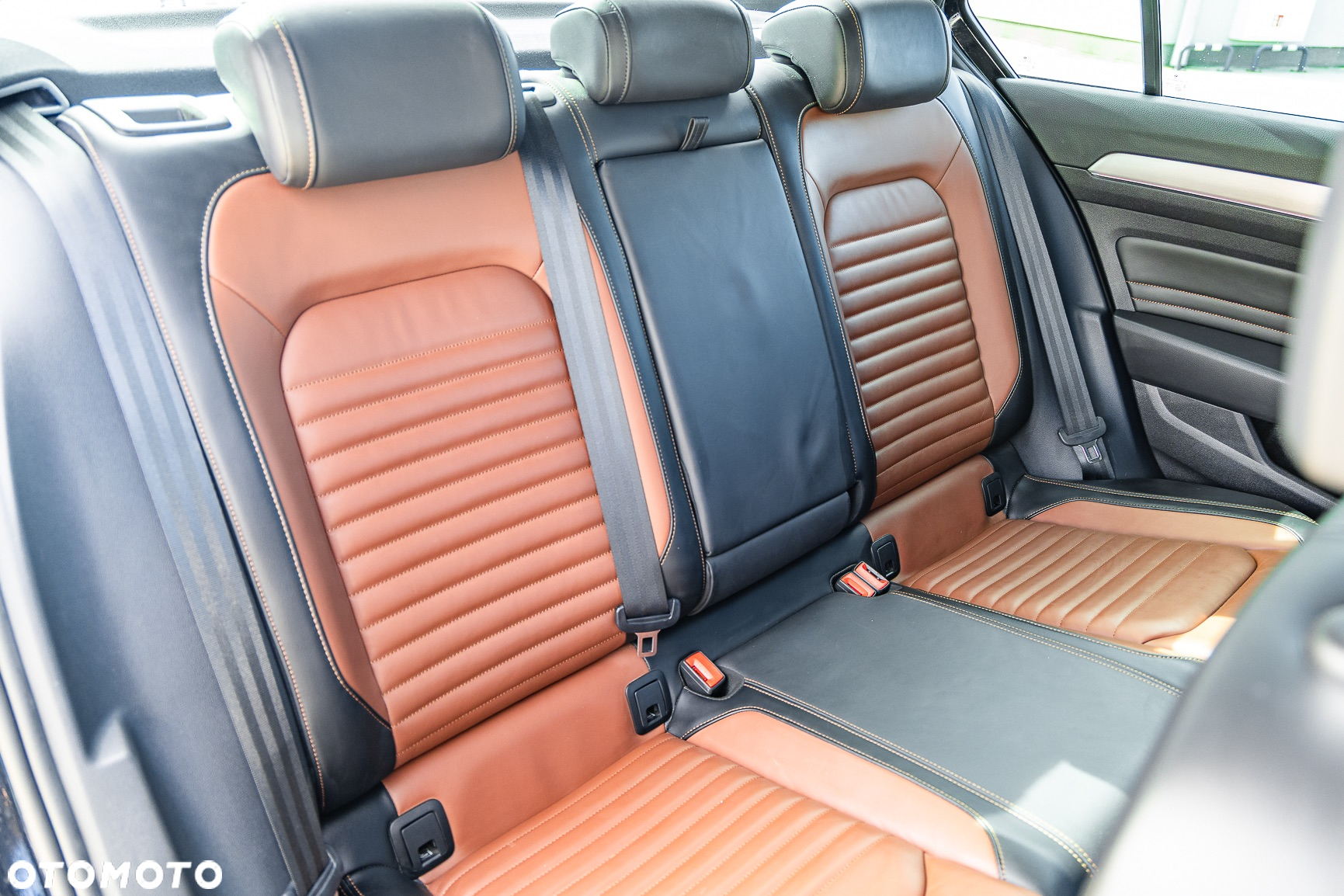 Volkswagen Passat 2.0 TSI Elegance DSG - 21