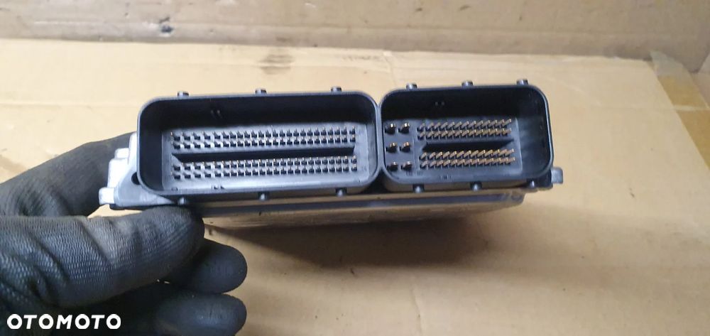 Komputer sterownik silnika BMW I E87 2.0D 7809001 0281014239 - 2