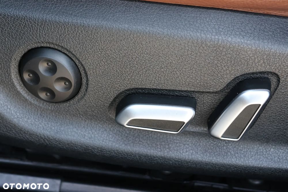 Audi A4 Allroad 2.0 TDI Quattro S tronic - 12