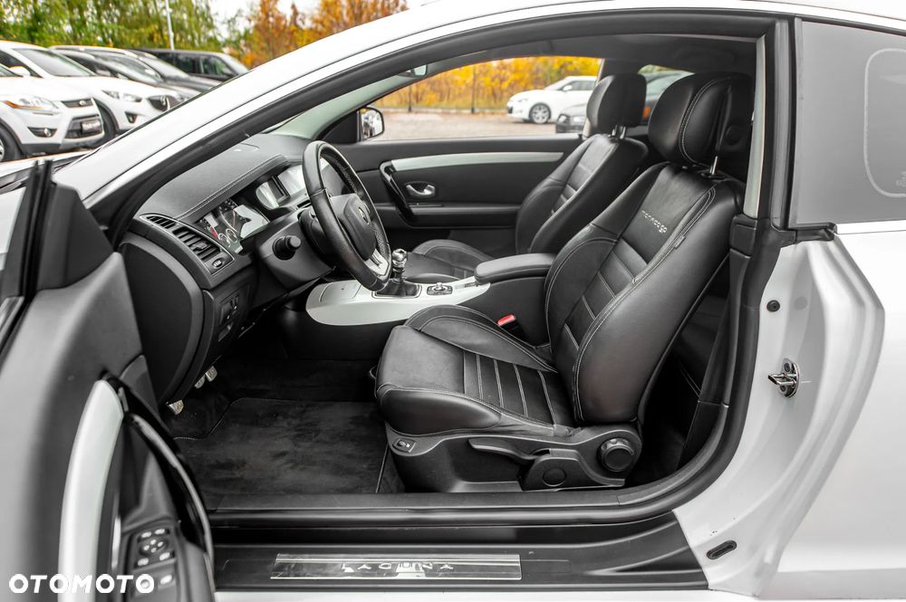Renault Laguna TCe205 GT - 19