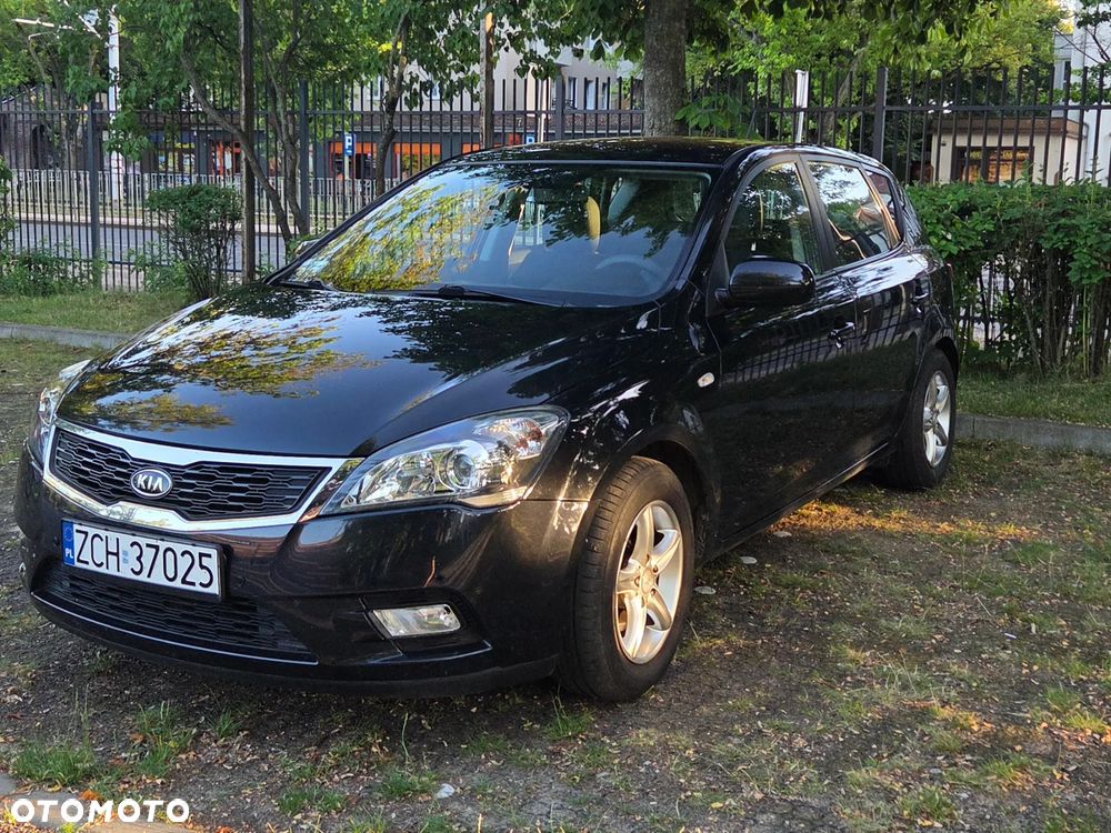 Kia Ceed 1.4 L - 3