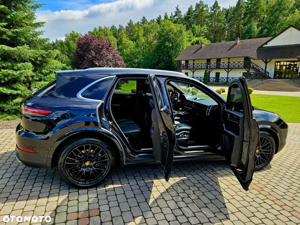 Porsche Cayenne Standard - 8