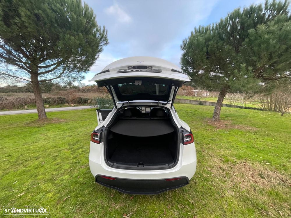 Tesla Model Y RWD - 35