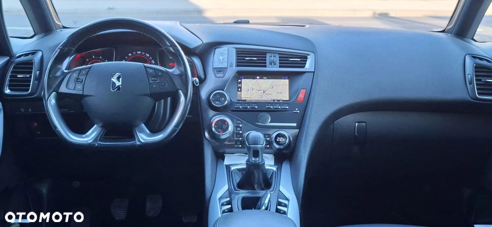 DS Automobiles DS 5 - 12