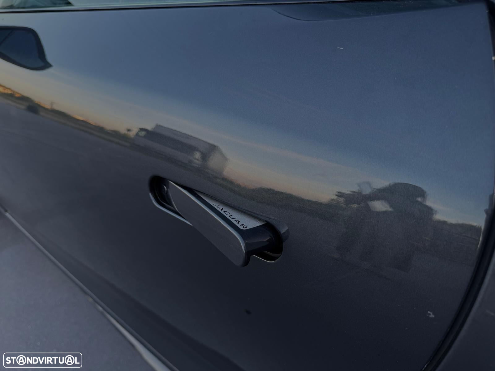 Jaguar F-Type 2.0 i4 R-Dynamic - 19