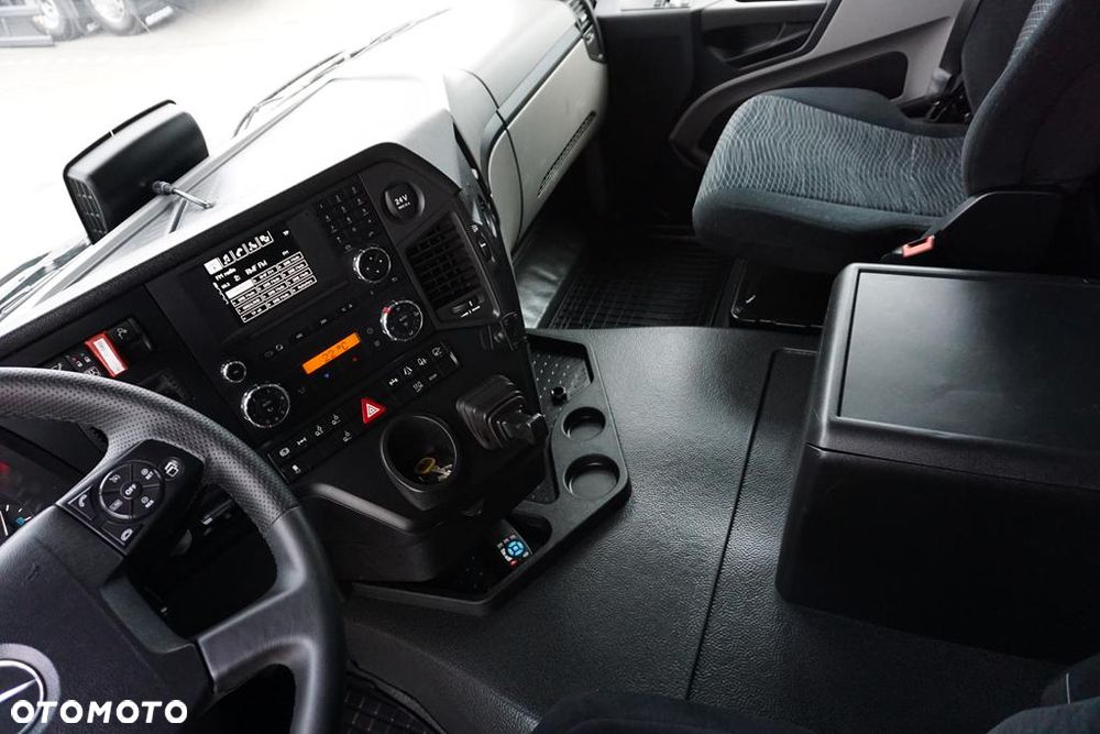 Mercedes-Benz ANTOS / 2545 / EURO 6 / CHŁODNIA + WINDA / 23 PALETY / OŚ SKRĘTNA - 9