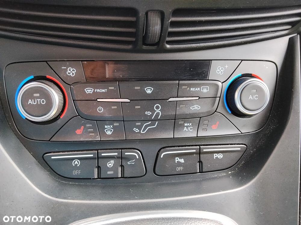 Ford Kuga 1.5 TDCi FWD Titanium - 6