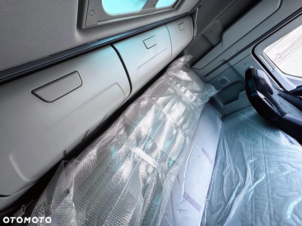 Ford F-MAX - 20