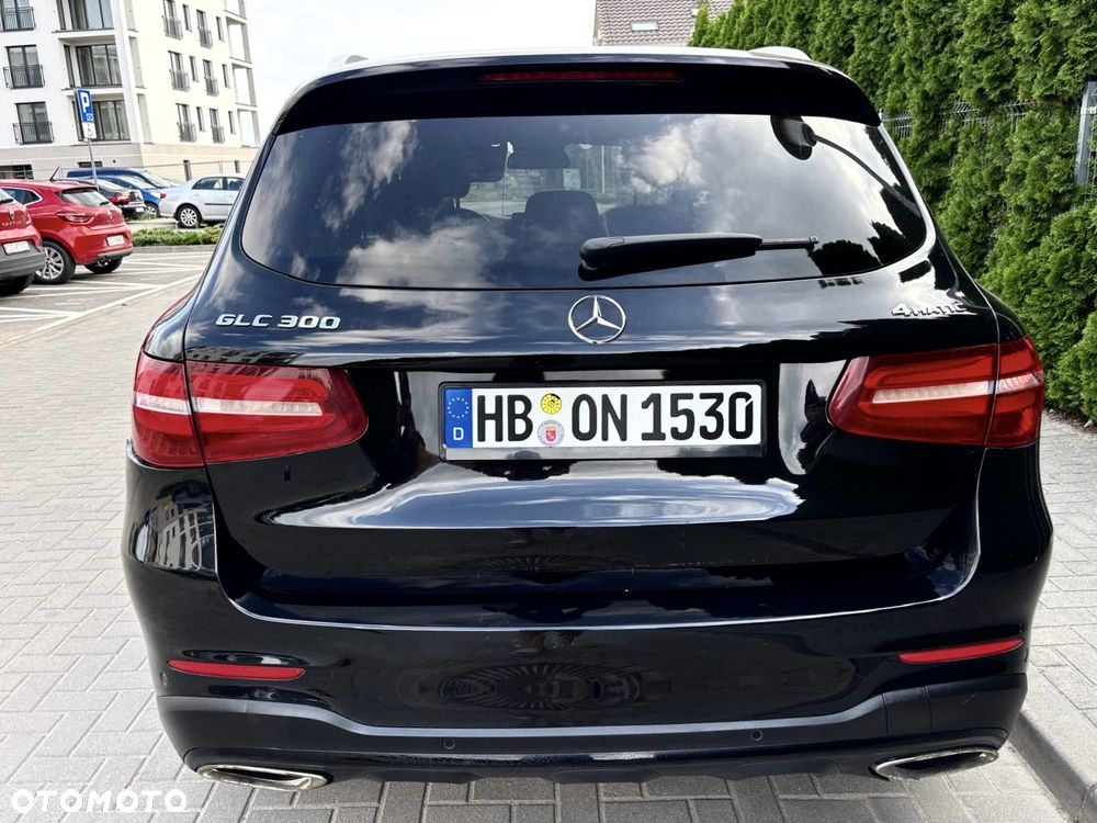 Mercedes-Benz GLC 300 4Matic 9G-TRONIC - 9