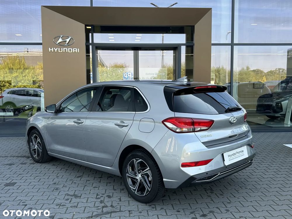 Hyundai i30 1.5 T-GDI 48V Smart - 9