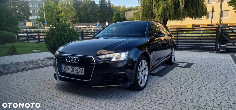Audi A4 Avant 2.0 TDI clean diesel - 13