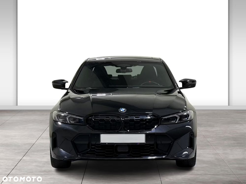 BMW Seria 3 330d xDrive mHEV M Sport sport - 2