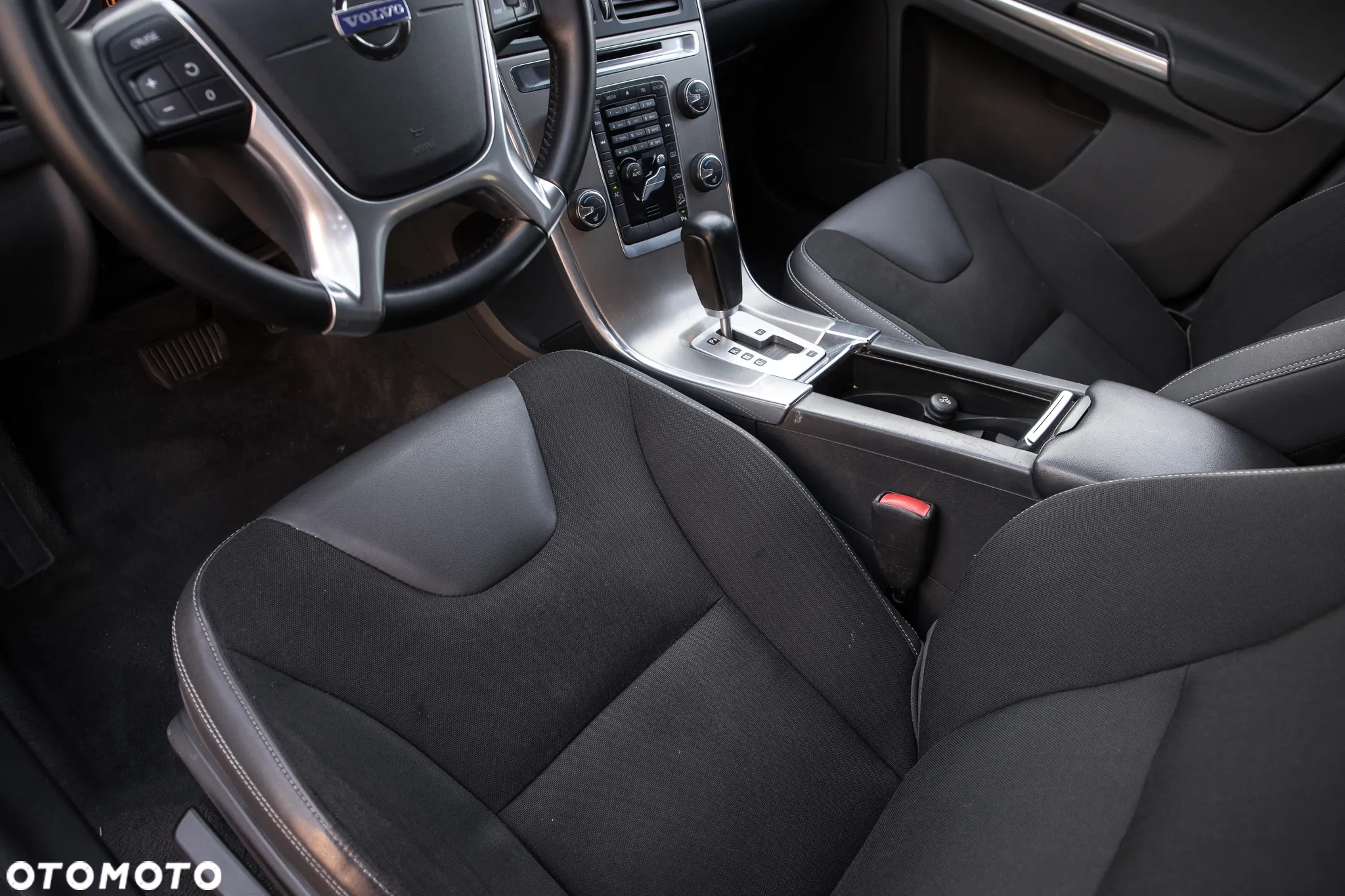 Volvo XC 60 2.4D AWD Summum - 7