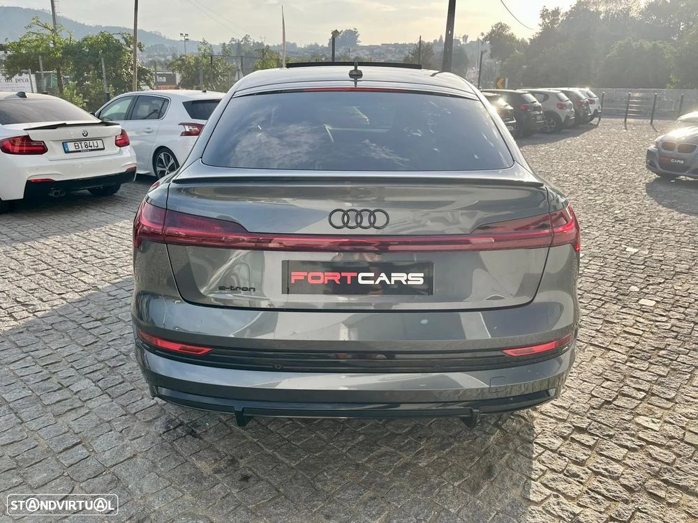 Audi e-tron 55 quattro S line - 8