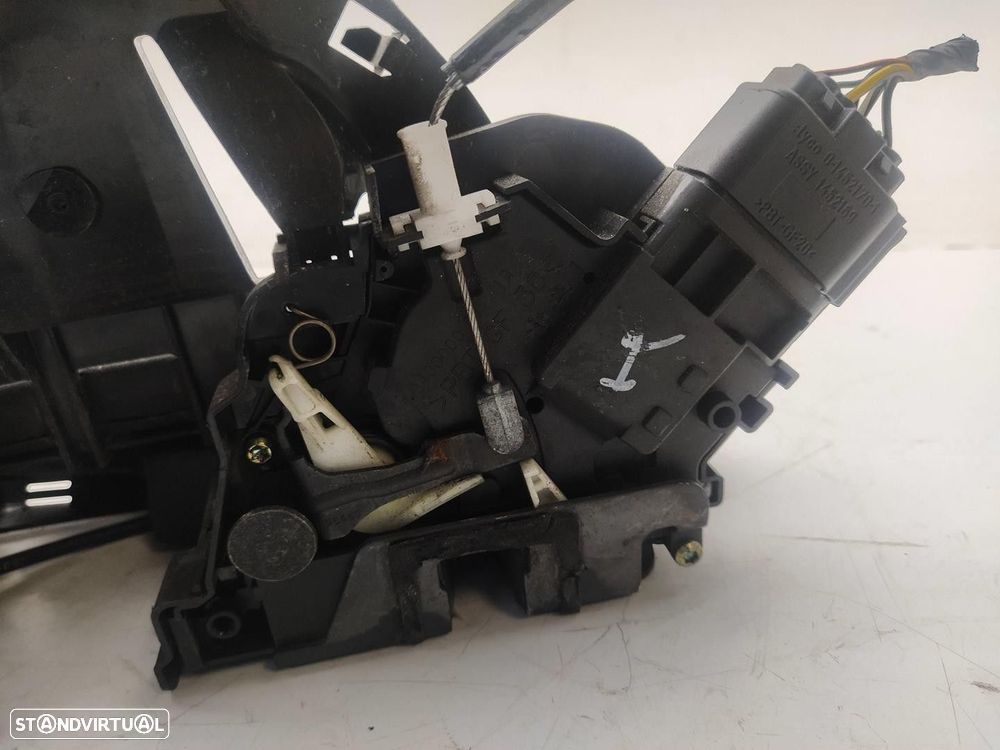 FECHADURA PORTA FRONTAL ESQUERDA FORD FOCUS II SEDAN 2006 - 4