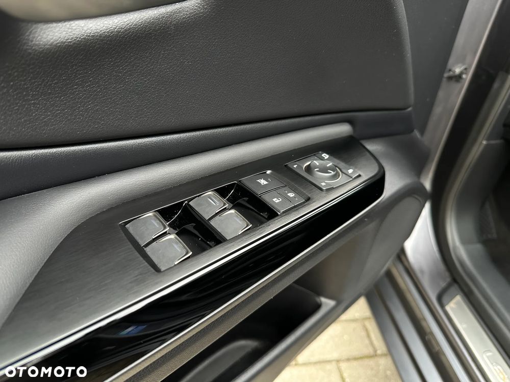 Lexus ES 300h Business Edition - 21