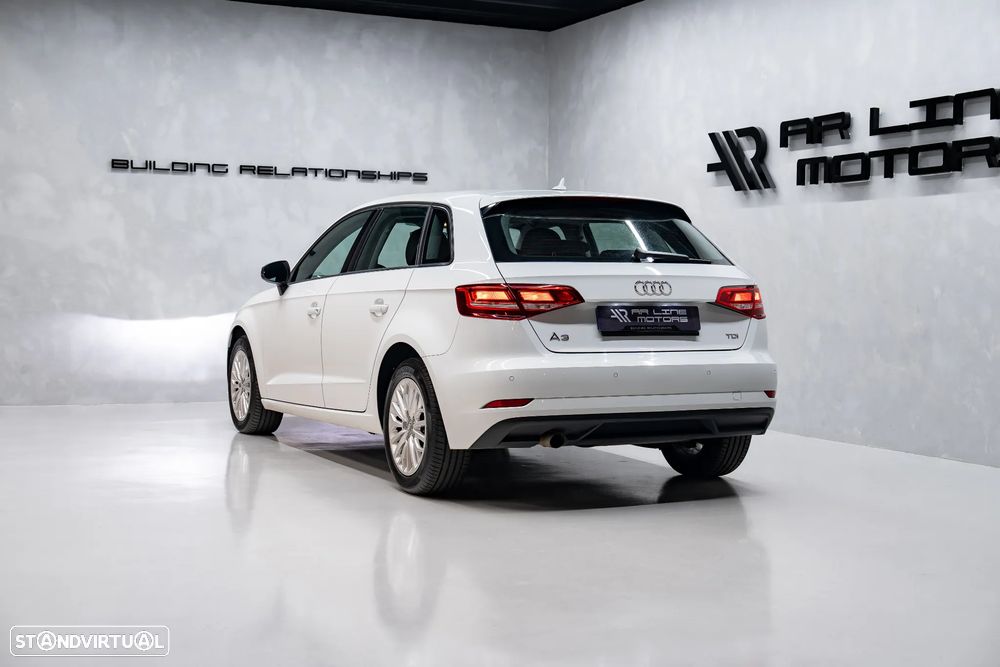 Audi A3 Sportback 1.6 TDI Advance - 8