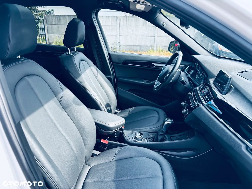 BMW X1 xDrive25i Advantage - 22